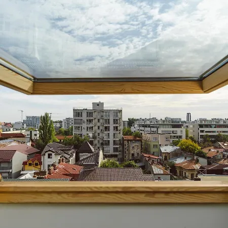 Vivando - Scandic F + Parking ブカレスト