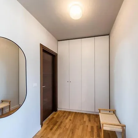 Vivando - Scandic F + Parking Bucharest