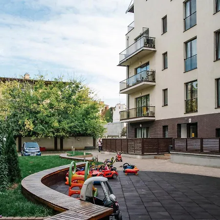 Vivando - Scandic F + Parking Apartman *